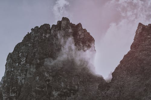 Gratis lagerfoto af bjerge, bjergtoppe, dagslys
