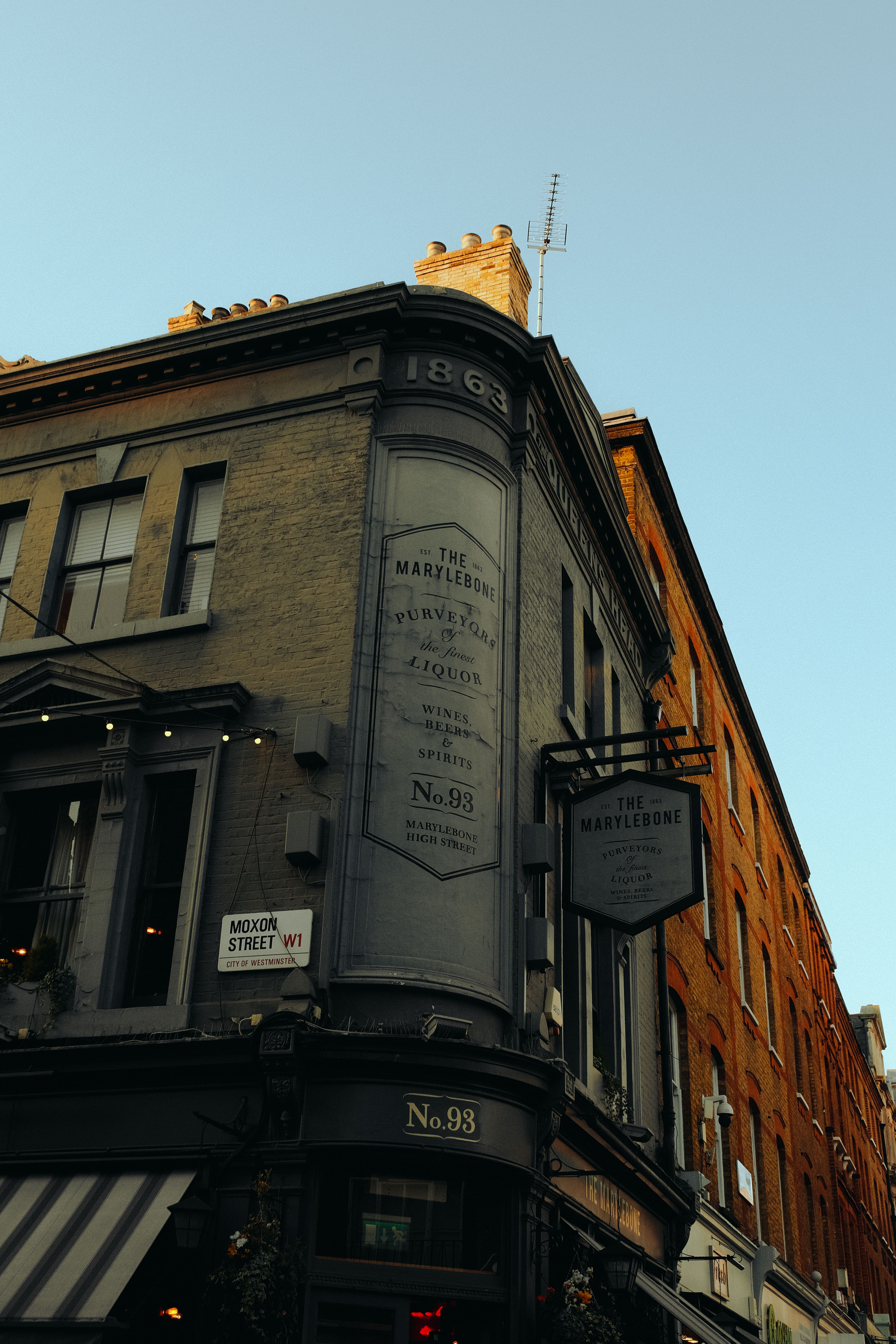 Historic London street corner near Marylebone