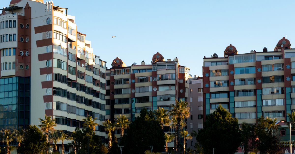 Urban Residential Buildings · Free Stock Photo