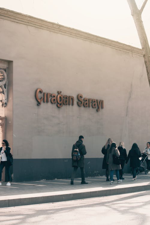 Δωρεάν στοκ φωτογραφιών με ciragan sarayi, Άνθρωποι, αστικός