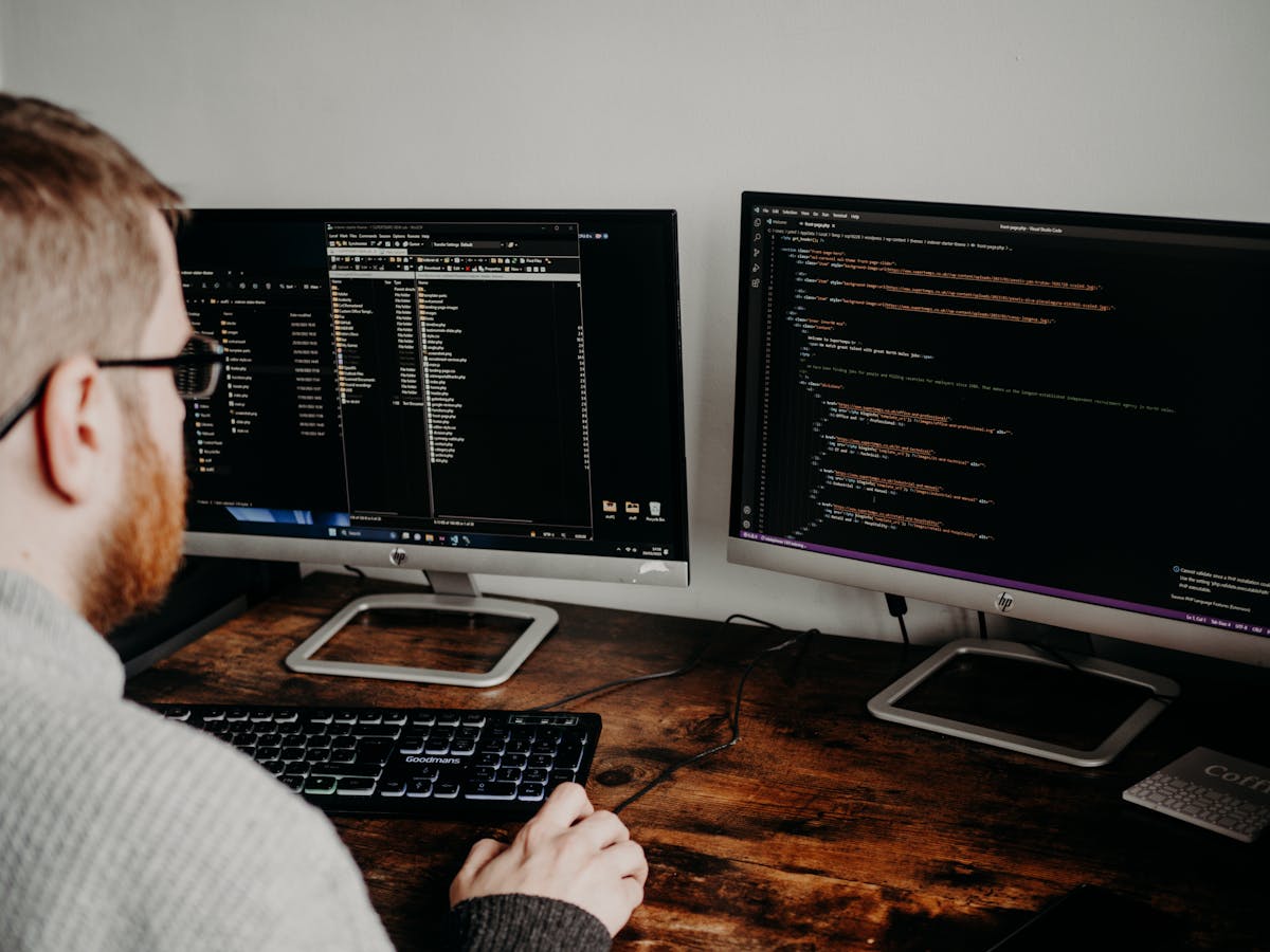 Coding Man Photos, Download The BEST Free Coding Man Stock Photos & HD ...