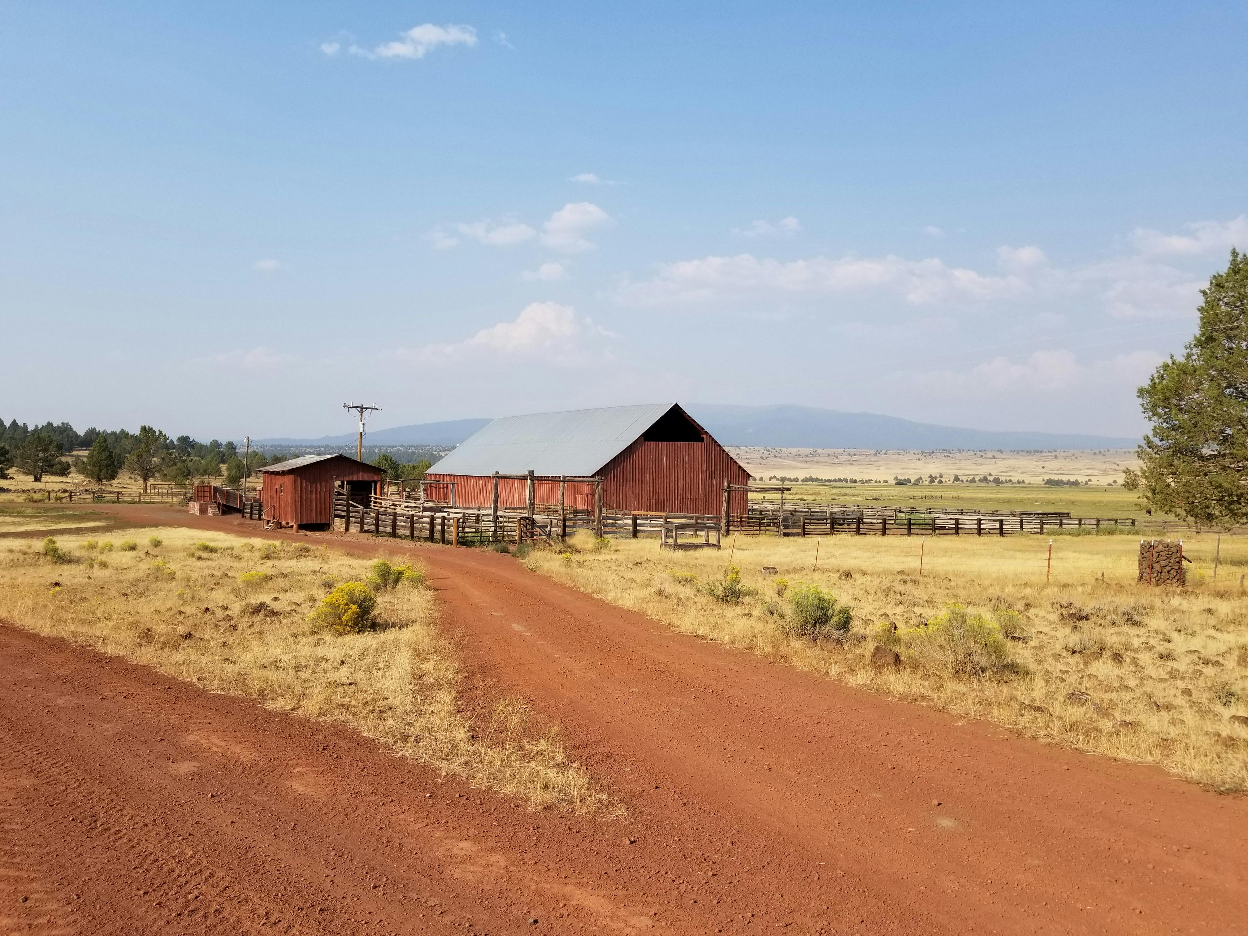 Family-run farm in Oregon - tko reserve