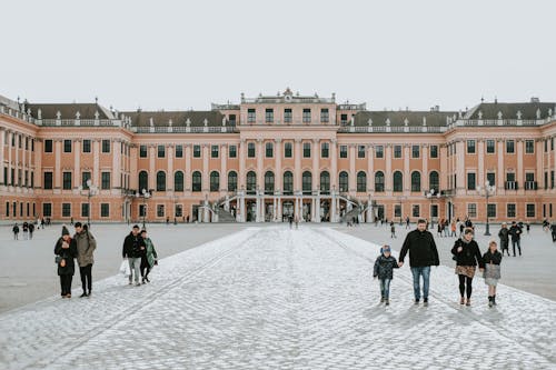 Baroque Schonbrunn Palace in Vienna