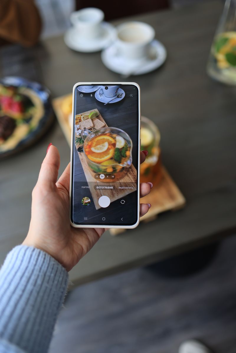 Why We Photograph Our Food Before We Touch It