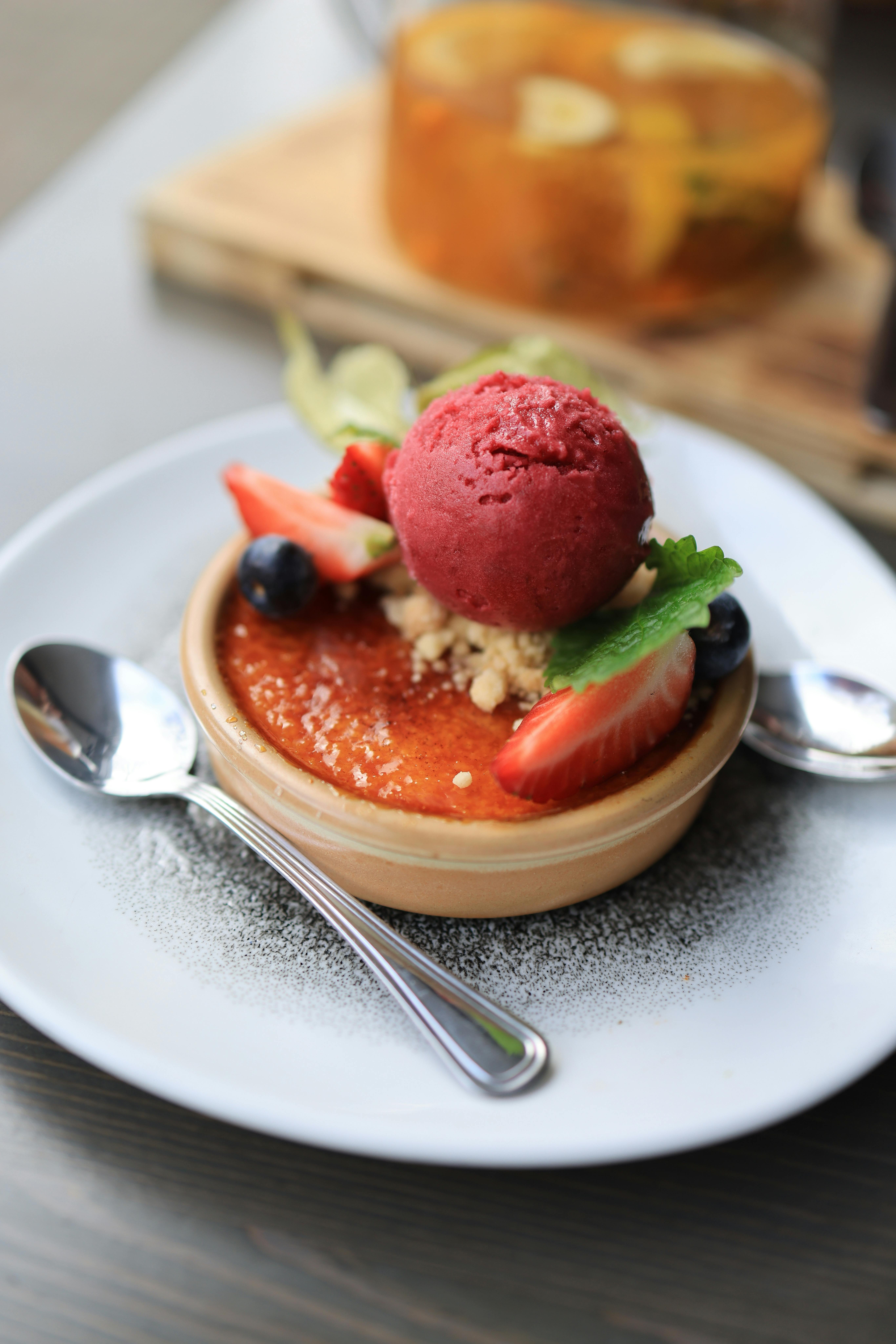 Dessert on Plate · Free Stock Photo