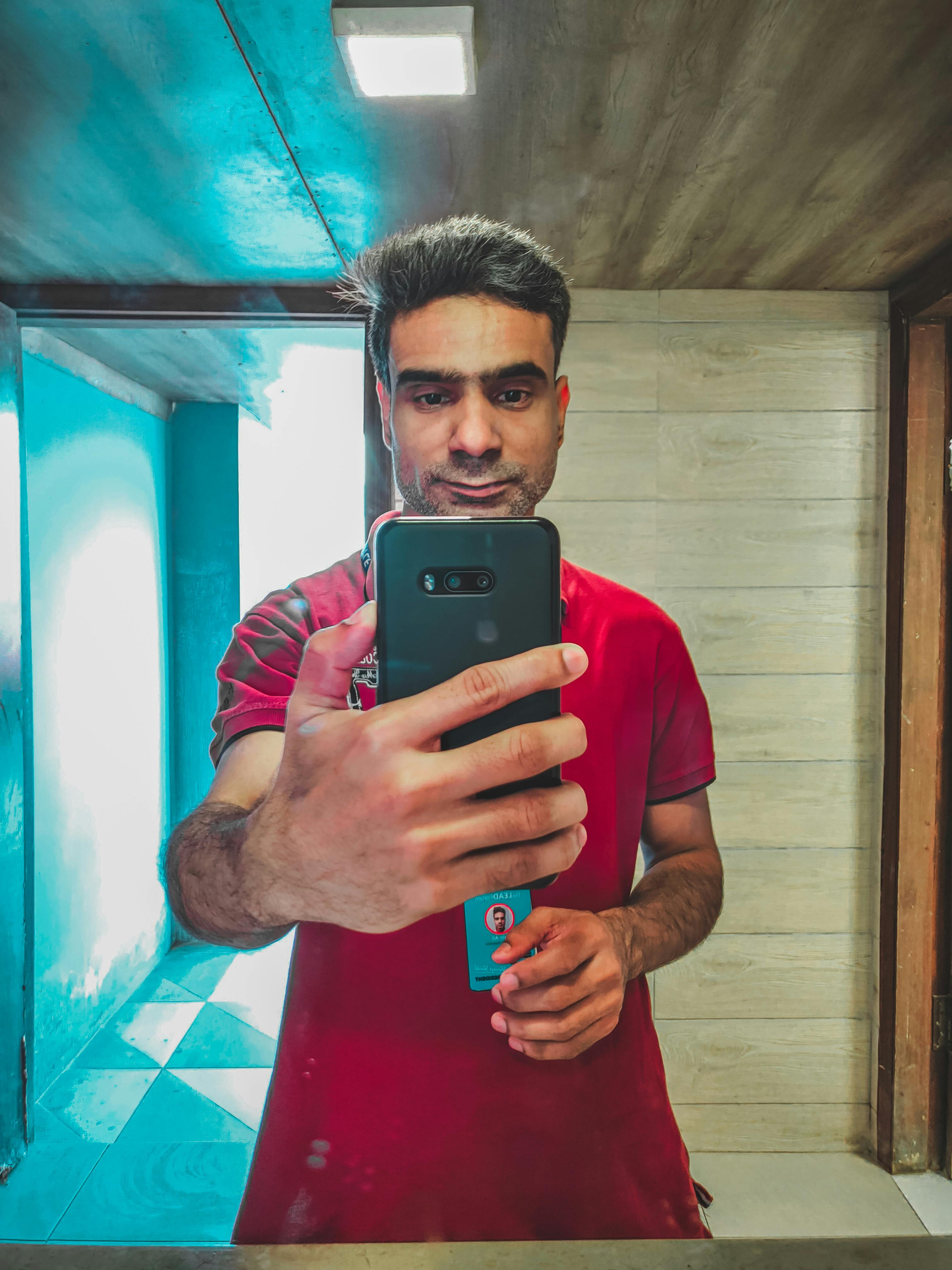  Bathroom Selfie Photos, Download The BEST Free Bathroom Selfie Stock ...