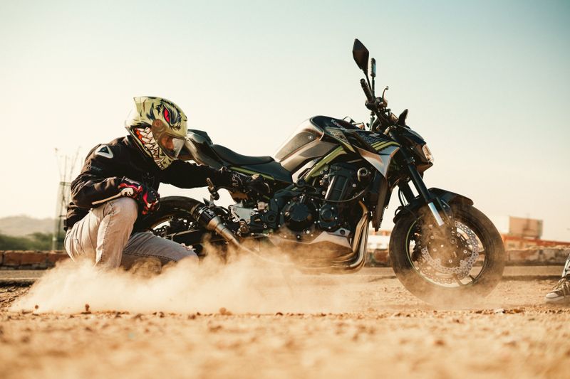 Kawasaki Z900 Naked Streetfighter Motorcycle