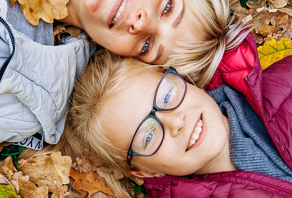 Online dating: starting a conversation on a niche platform
