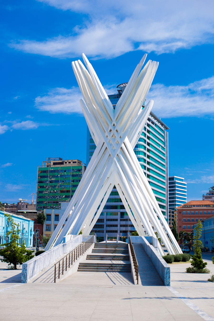 Modern architectural sculpture in a city plaza, photo by Emanuel Mateus on Pexels