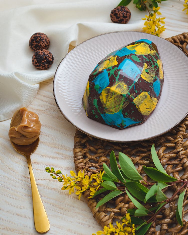 Chocolate Easter Egg Dessert 