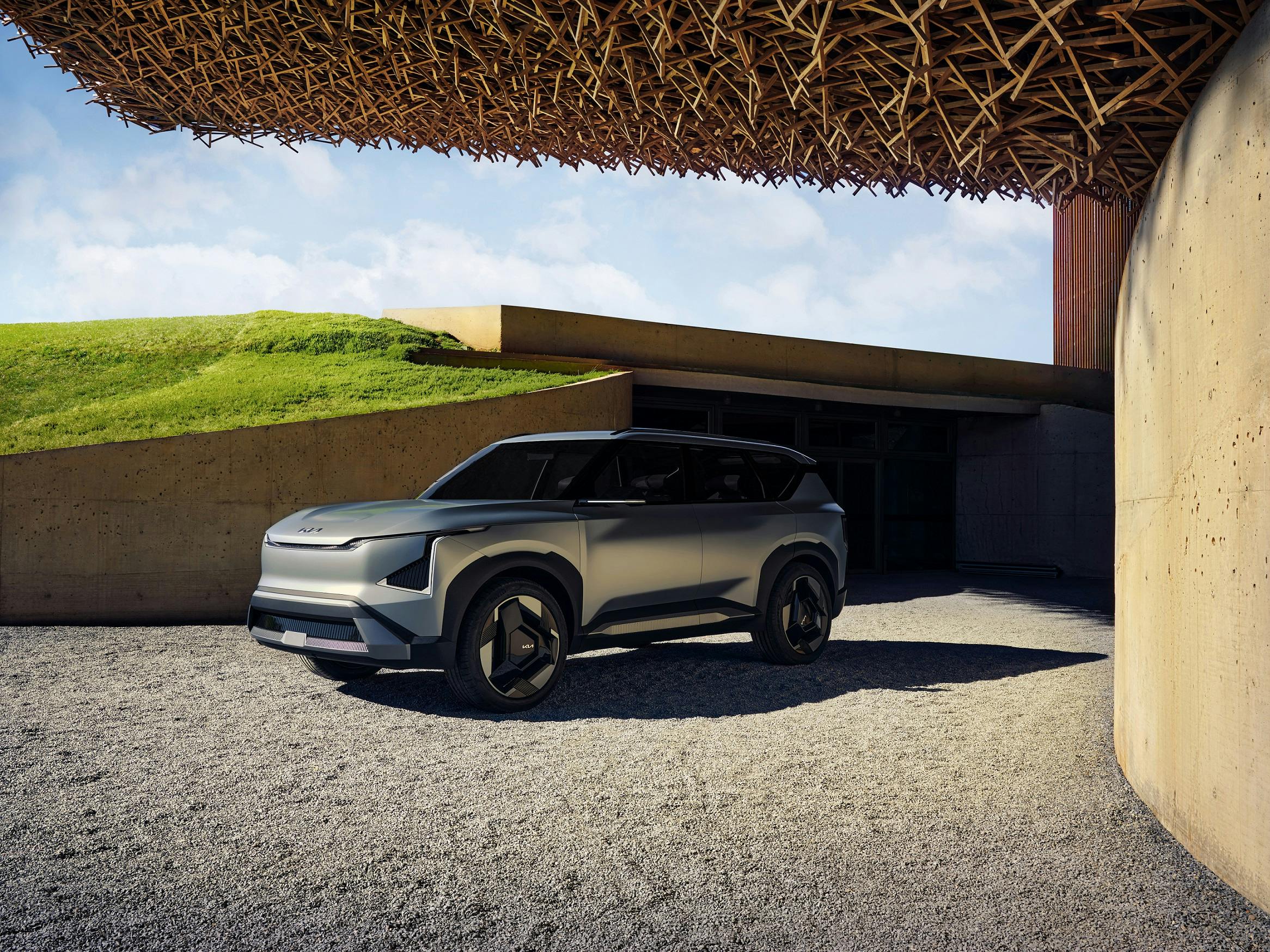 How to buy a used car in 2025: A 6-step guide with tips — Photo by Hyundai Motor Group on Pexels
