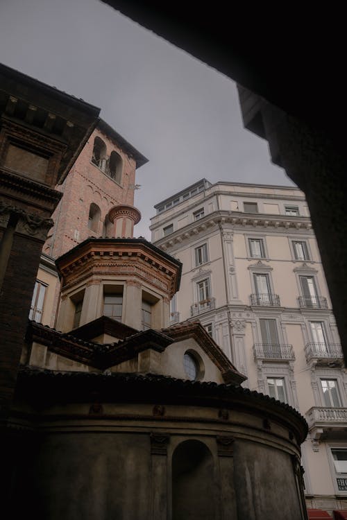 Immagine gratuita di cielo coperto, cittadina, cloud