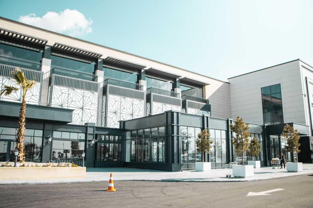 Prime Office Space in Business Capital, I.I.Chundrigar