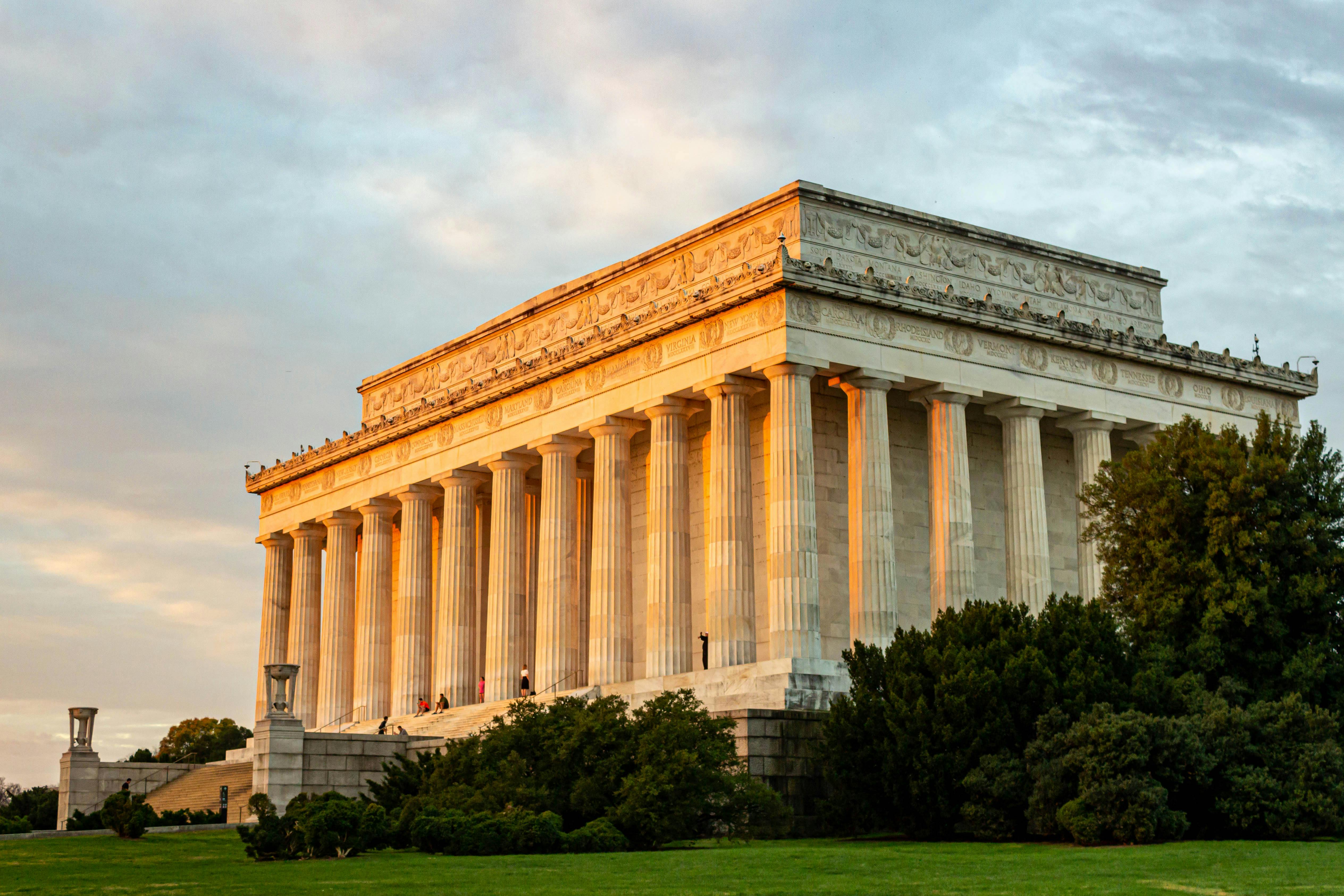 Stunning view of the Lincoln Memorial illuminated by the golden sunset in Washington D.C. - Washington D.C.