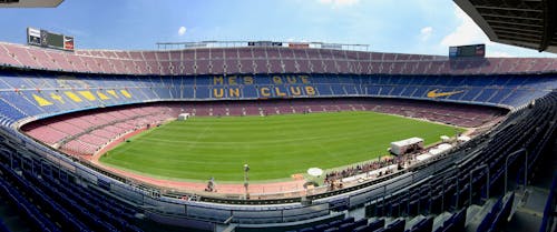 Fußballstadion