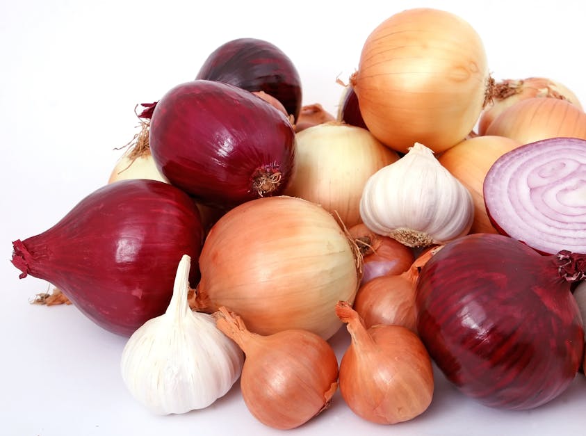 What Are Shallots? (+ How They Differ From Onions) - Insanely Good