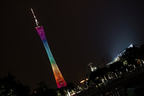 Gratis Torre Multicolore Foto a disposizione
