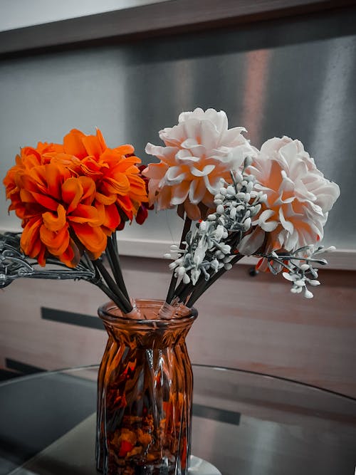 Foto stok gratis bunga dalam vas