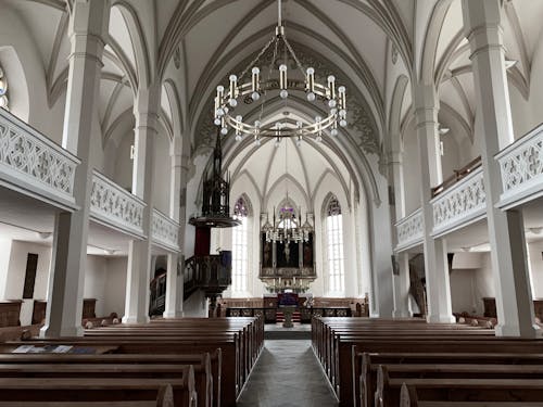 Free stock photo of church interior, kirche, дім молитви