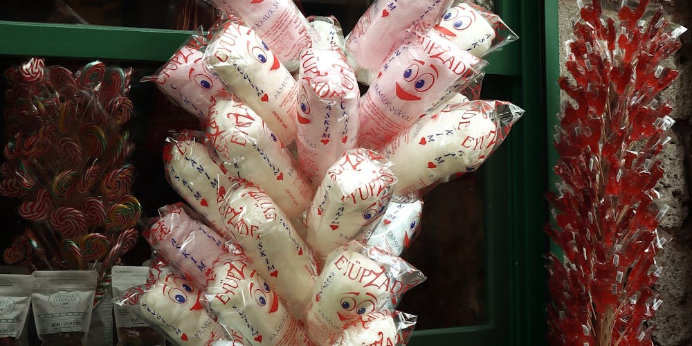 A Kaleidoscope of Crimson: Exploring Exquisite Red Snacks for Your Color Party