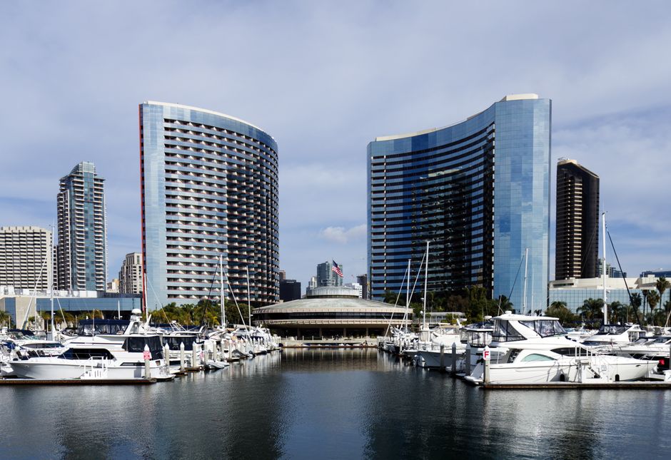 Continuum Club & Residences, North Bay Village