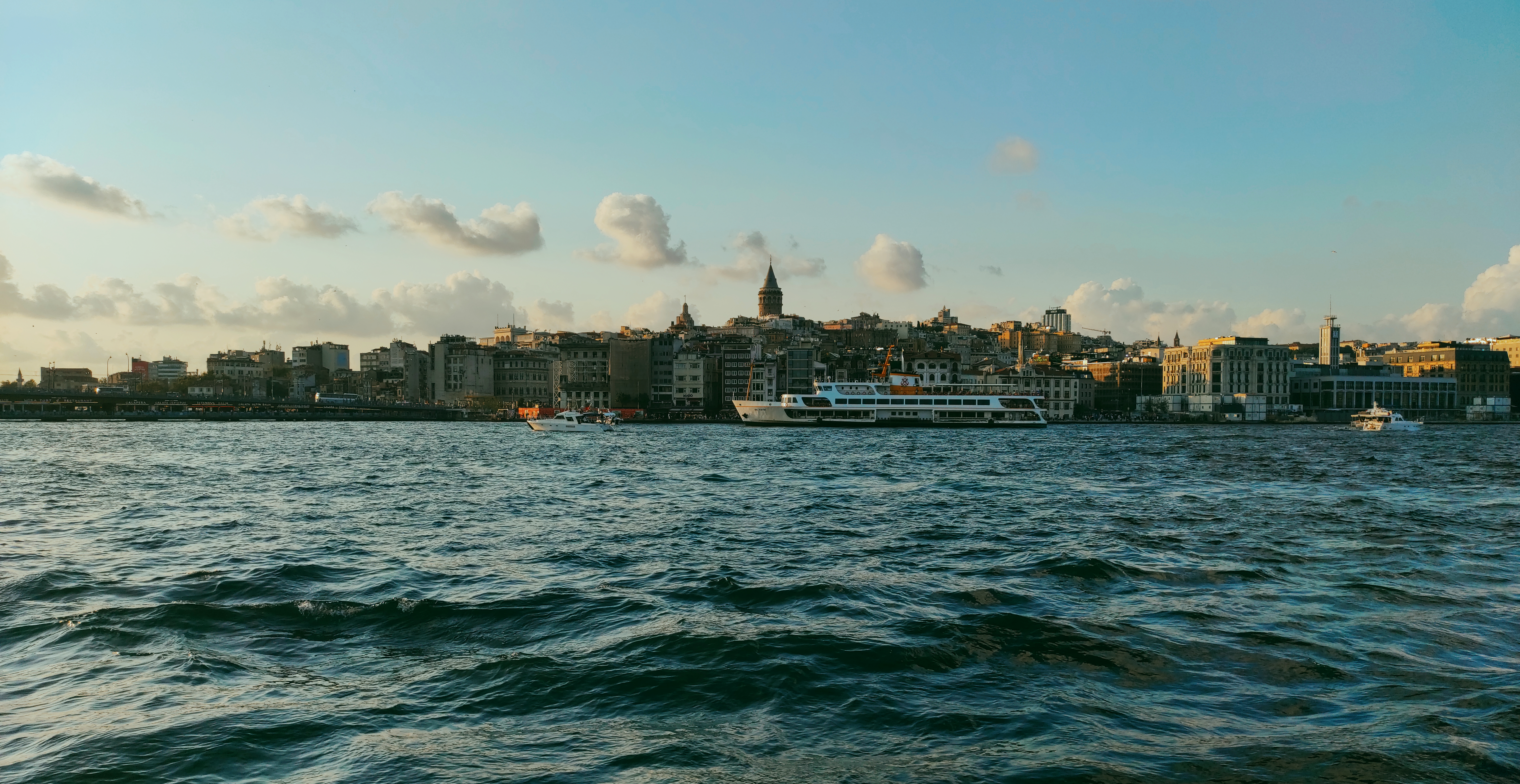 Sea Coast of Istanbul · Free Stock Photo