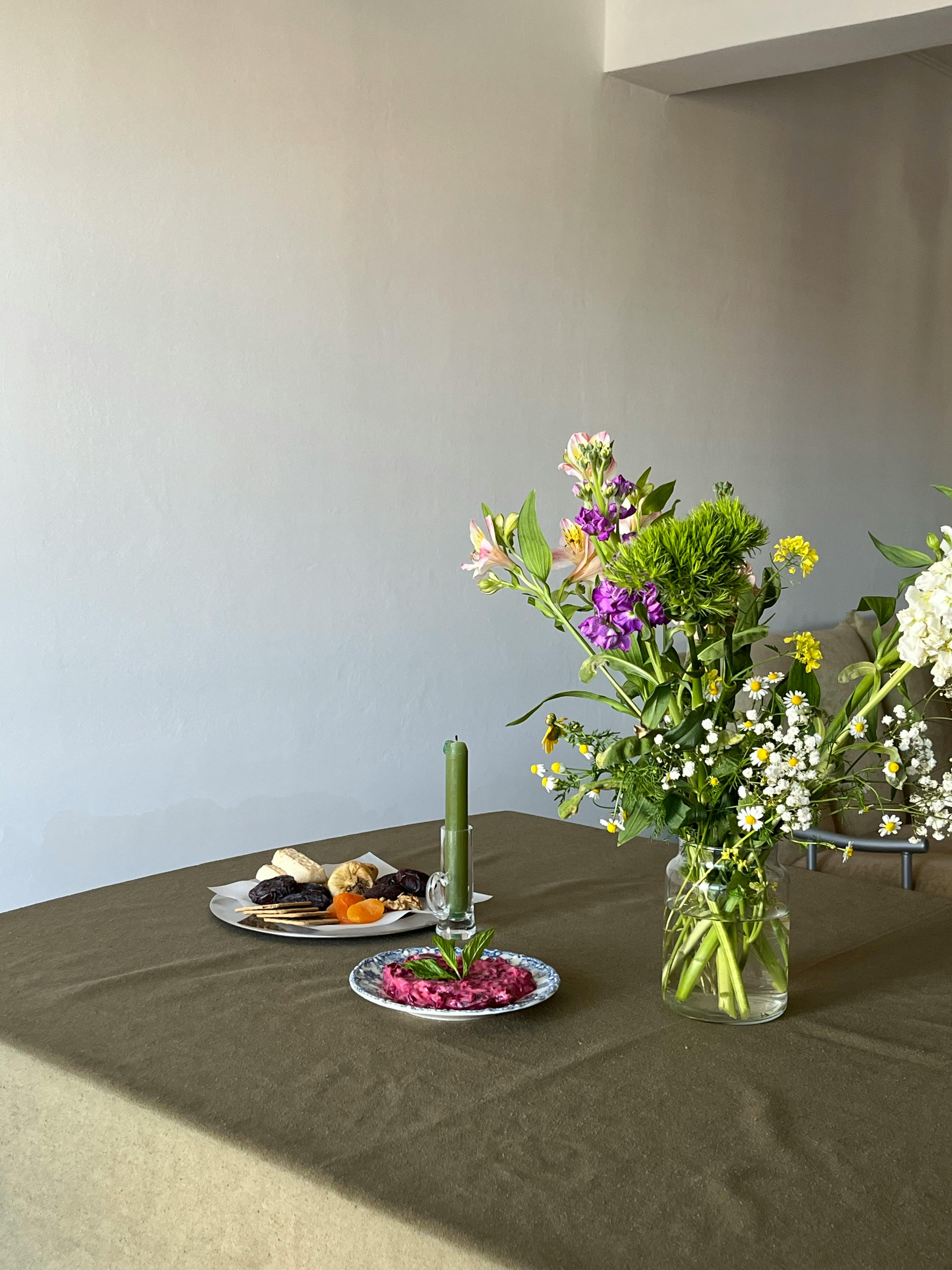 Waxing Plates Photos, Download The BEST Free Waxing Plates Stock Photos