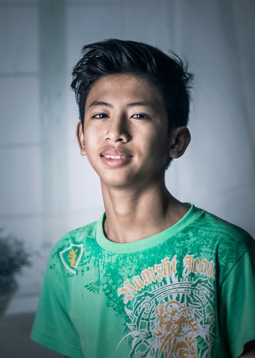 Безкоштовне стокове фото на тему «Азіатський хлопчик, азіатський чоловік, вираз обличчя»