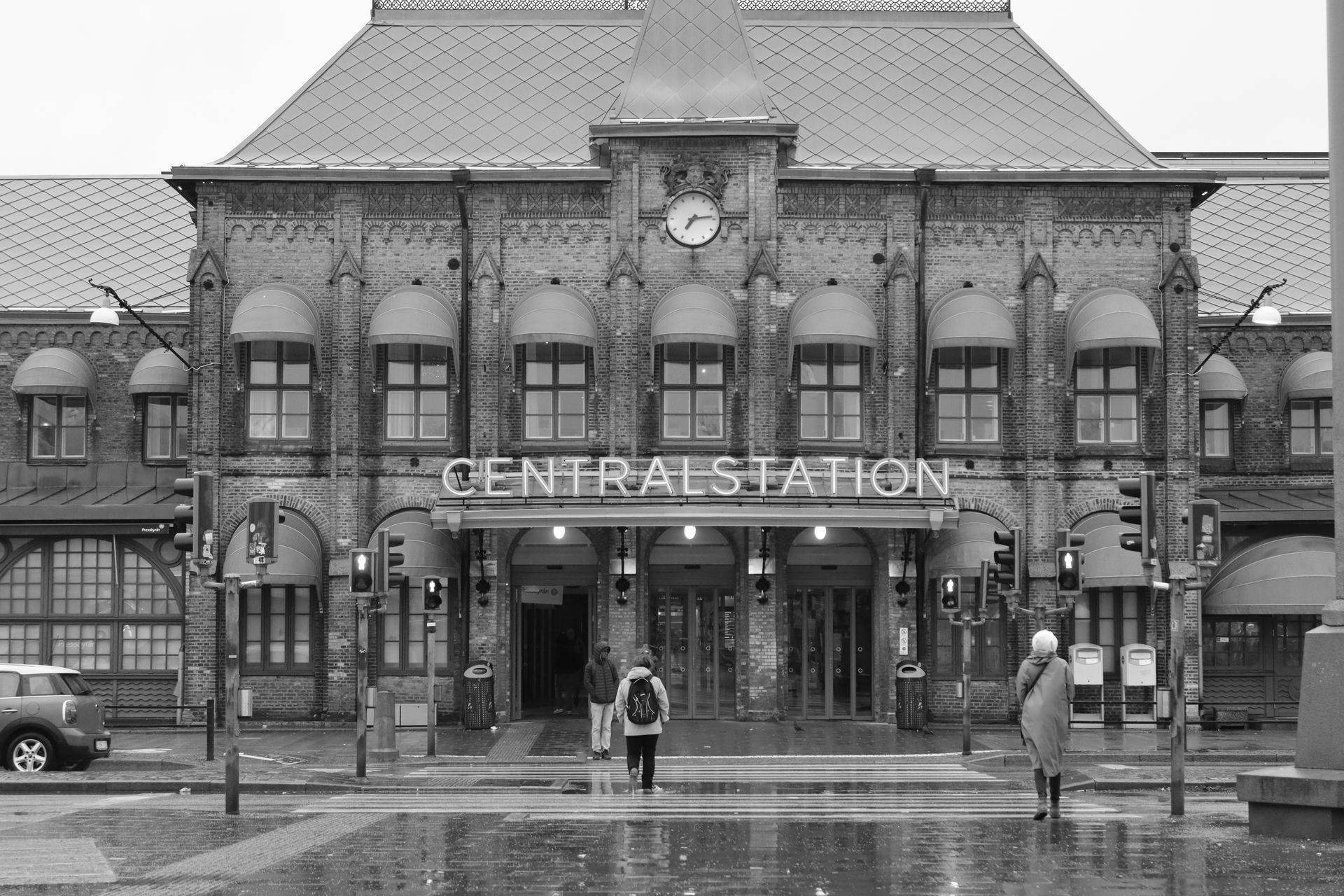 Gothenburg Central Station in a classic black and white setting, highlighting urban architecture.