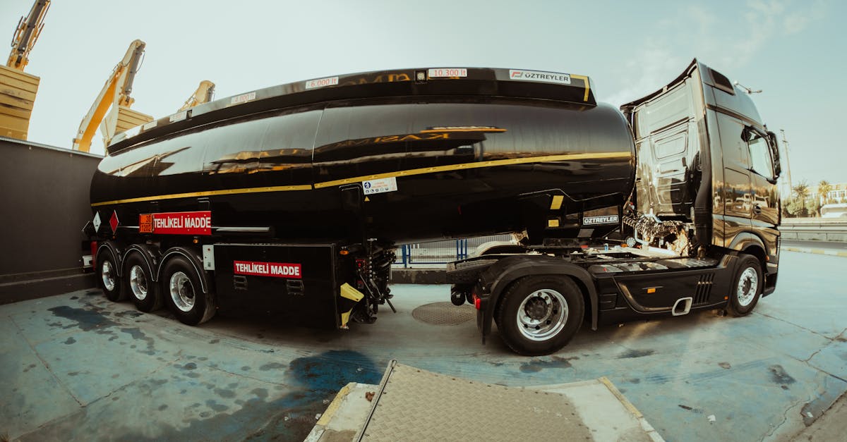 國際:你該知道的美國在油輪護航上的困境與挑戰