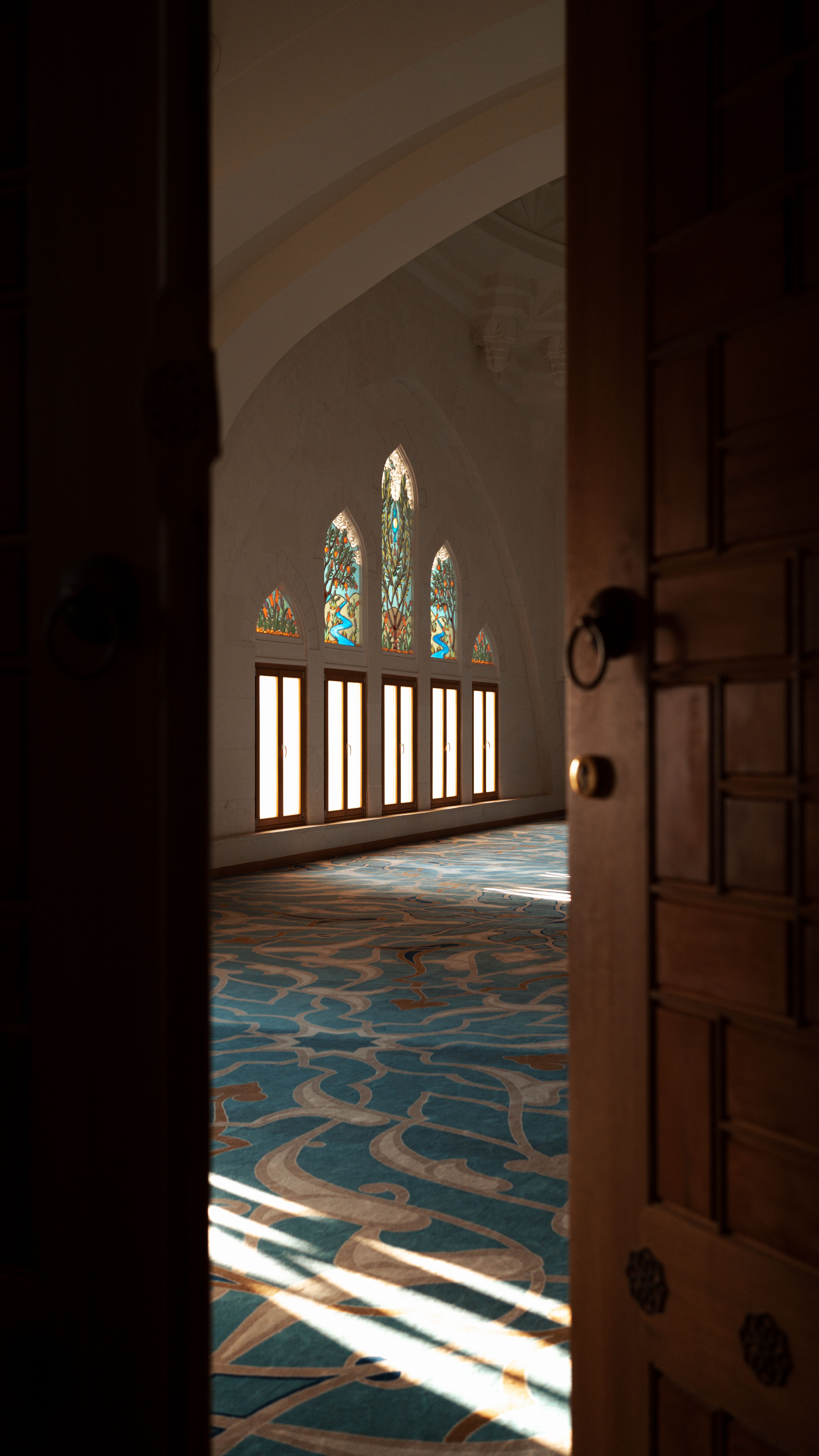 Windows in a Mosque · Free Stock Photo