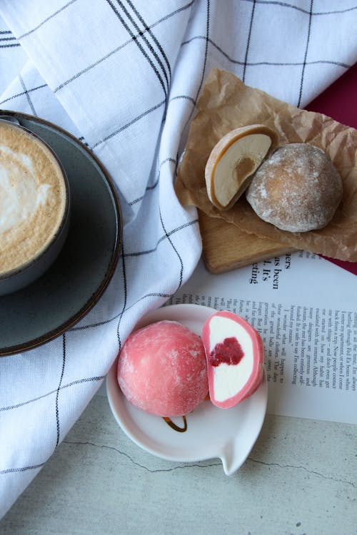 Single Fortune Cookie Free Stock Photo single-fortune-cookie-free-stock-photo