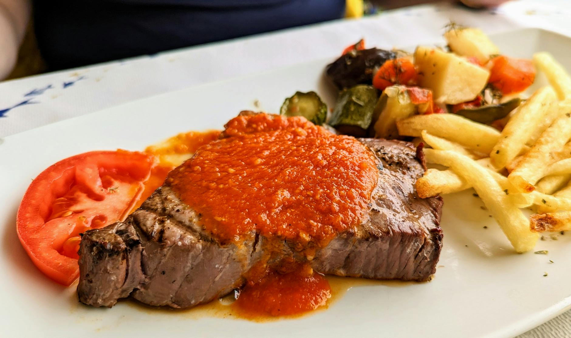 https://www.pexels.com/photo/steak-and-fries-16212465/