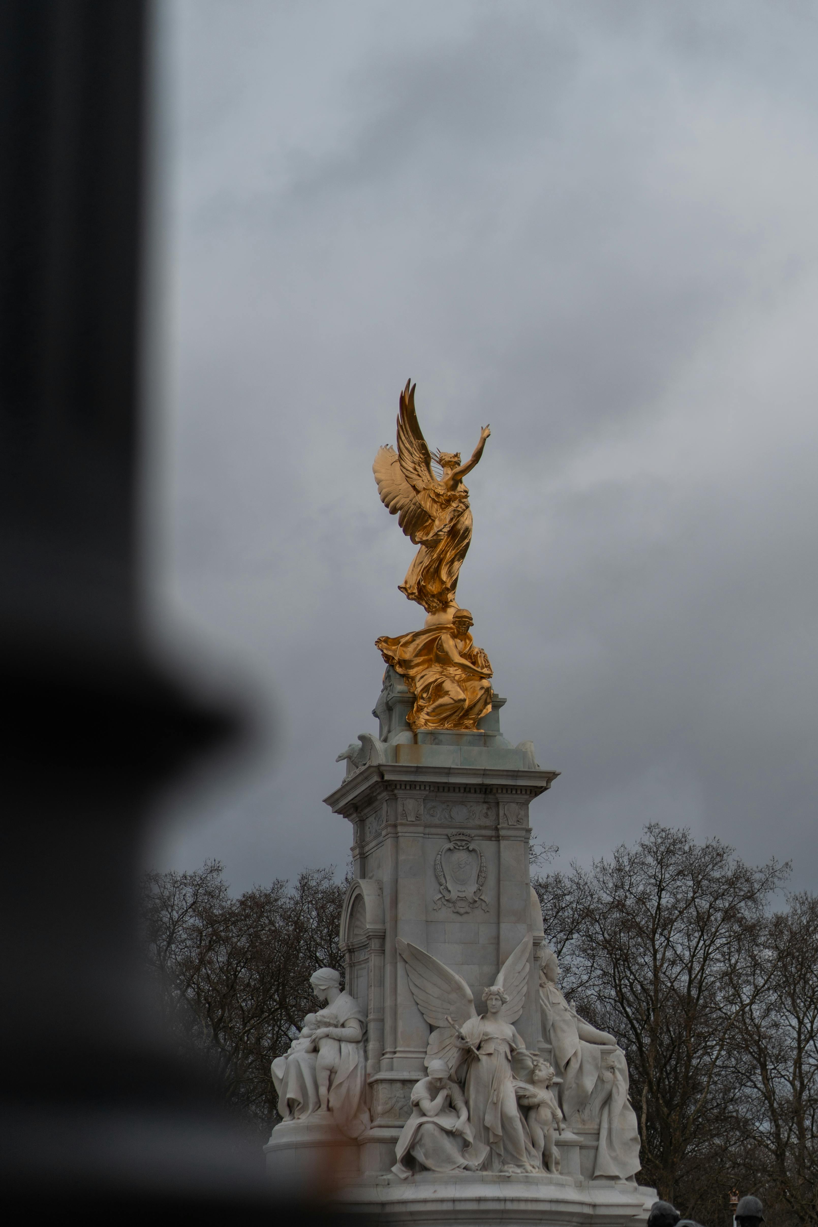 clouds over victoria memorial