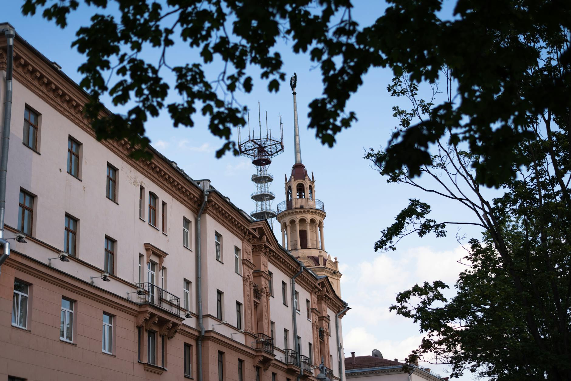 https://www.pexels.com/photo/house-under-spire-16215345/