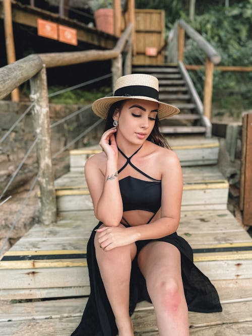 Free Woman in Hat and Black Bikini Stock Photo