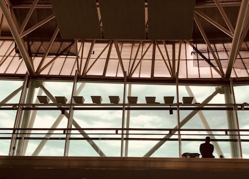 Δωρεάν στοκ φωτογραφιών με αεροδρόμιο, άνθρωπος, αρχιτεκτονική Φωτογραφία από στοκ φωτογραφιών
