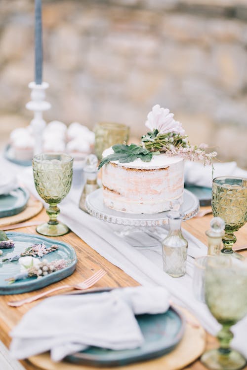 Table Setting with Cake