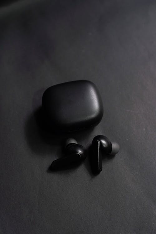 Darmowe zdjęcie z galerii z bezprzewodowy, czarno-biały, obudowa