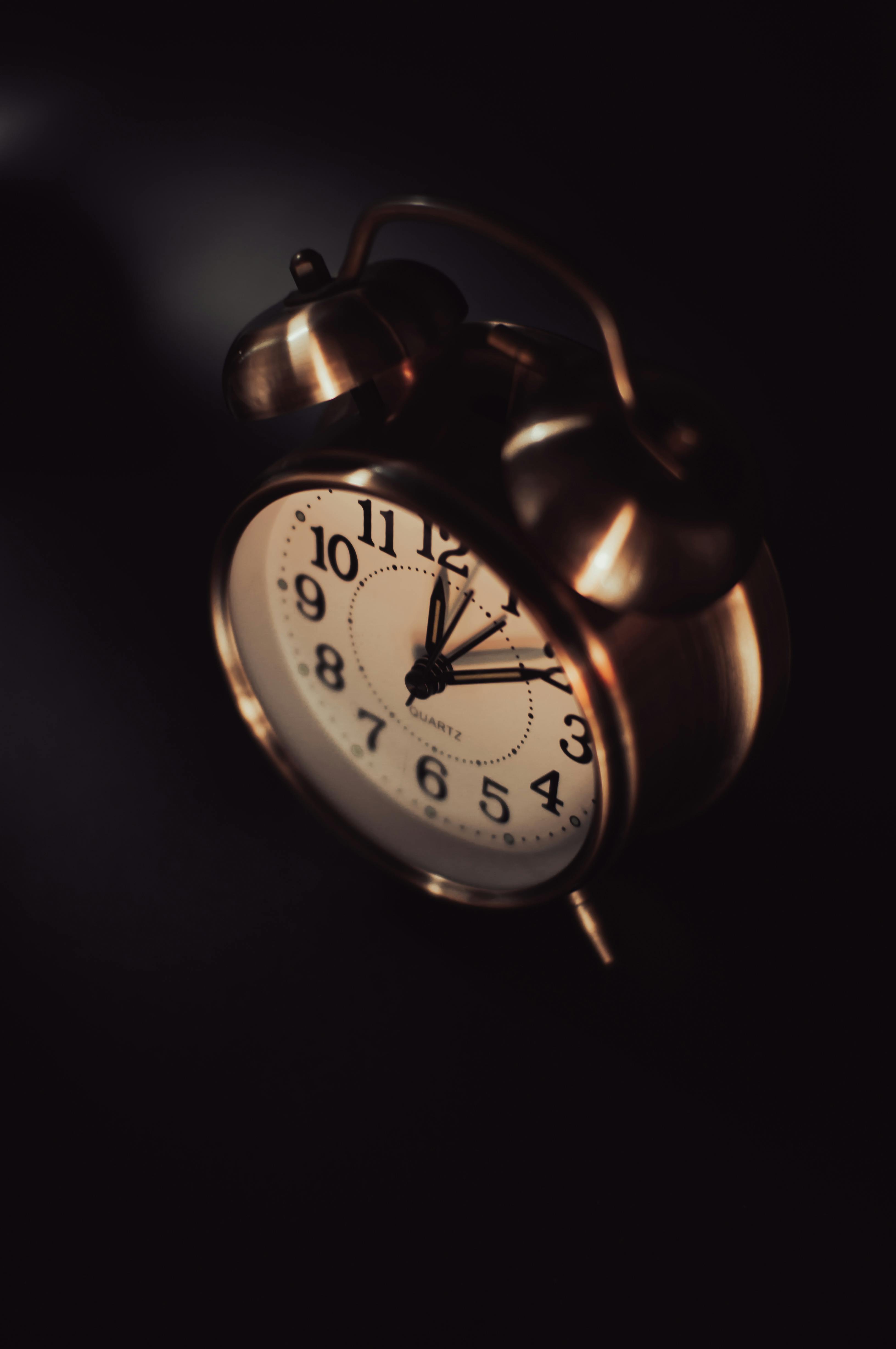 Alarm Clock Vertical Photo Photos, Download The BEST Free Alarm Clock