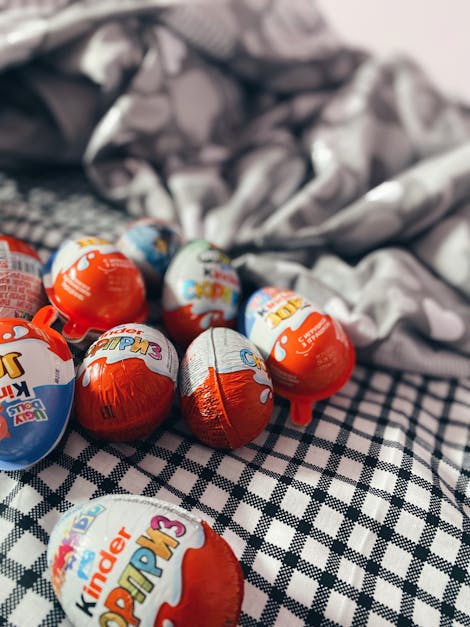 Kinder Surprise Eggs Stock Photo - Download Image Now - Surprise, Egg -  Food, Chocolate - iStock