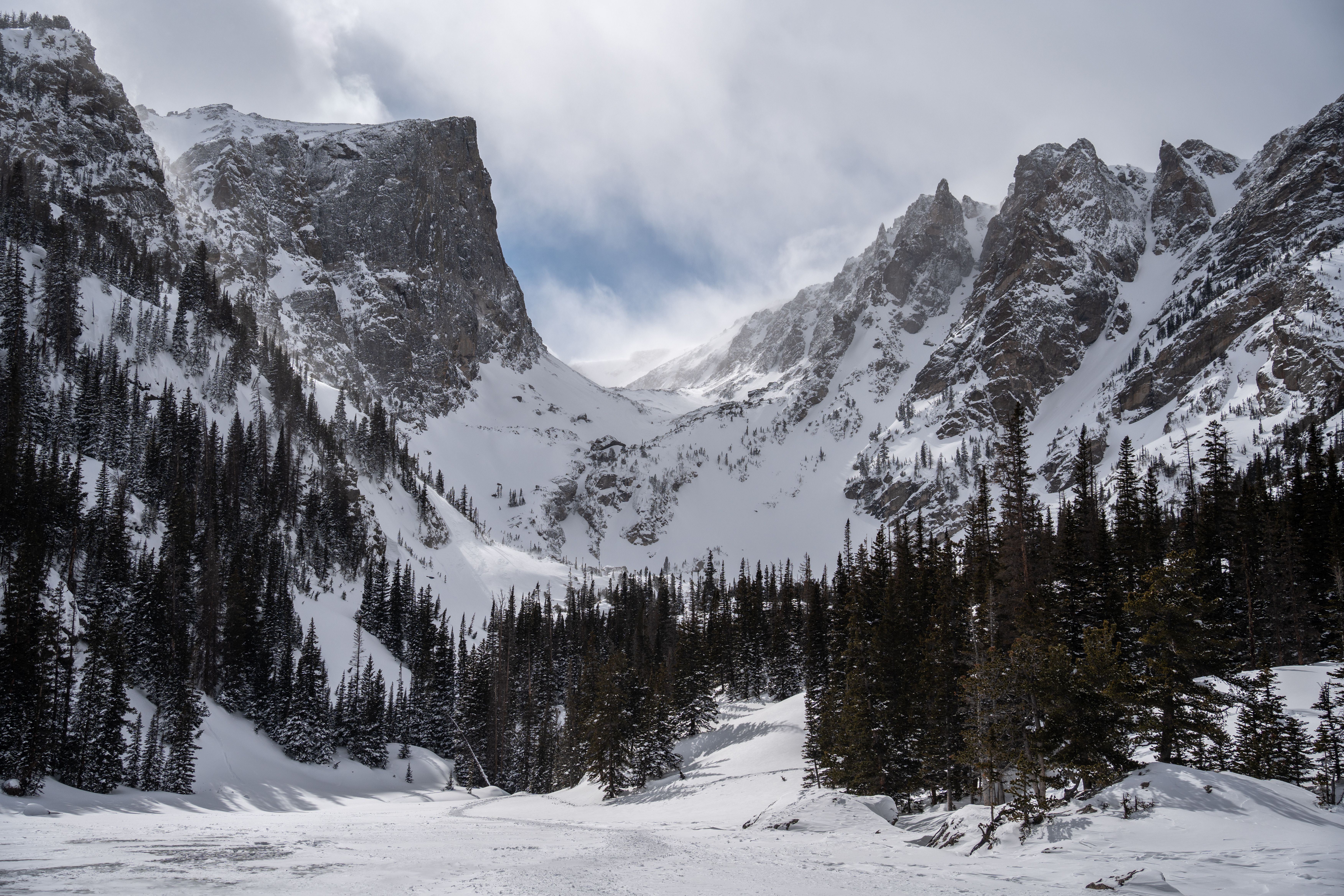 Snowy Mountain Landscape in Winter · Free Stock Photo