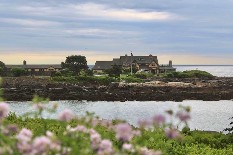 House And Sea