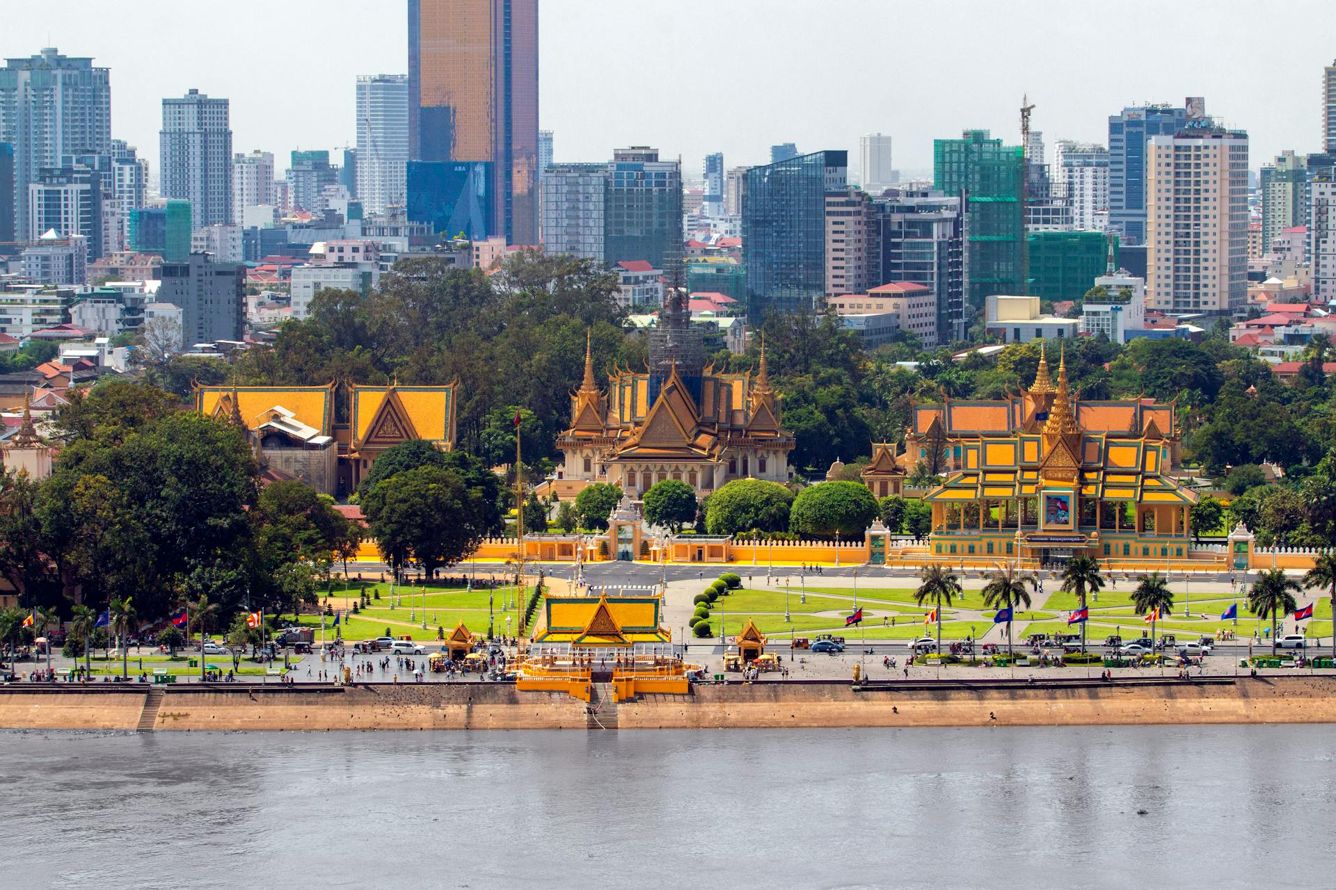 A captivating view of Phnom Penh skyline featuring the Royal Palace and modern architecture.