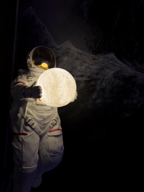 astronomi, astronot, astronot kostümü içeren Ücretsiz stok fotoğraf