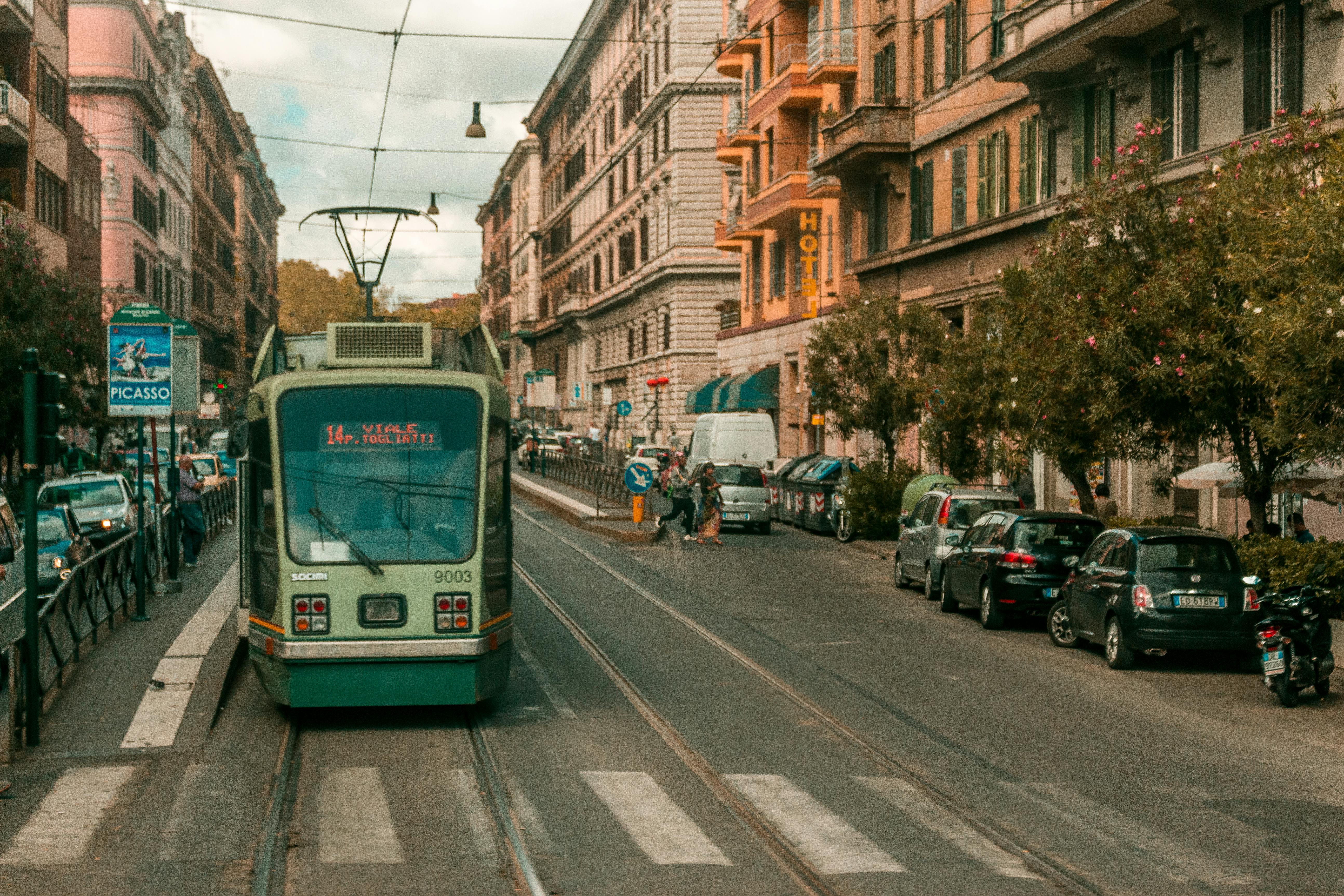 City Guide: Bologna, Italy According To Top Tour Guides — Photo by Ilias Saltidis on Pexels