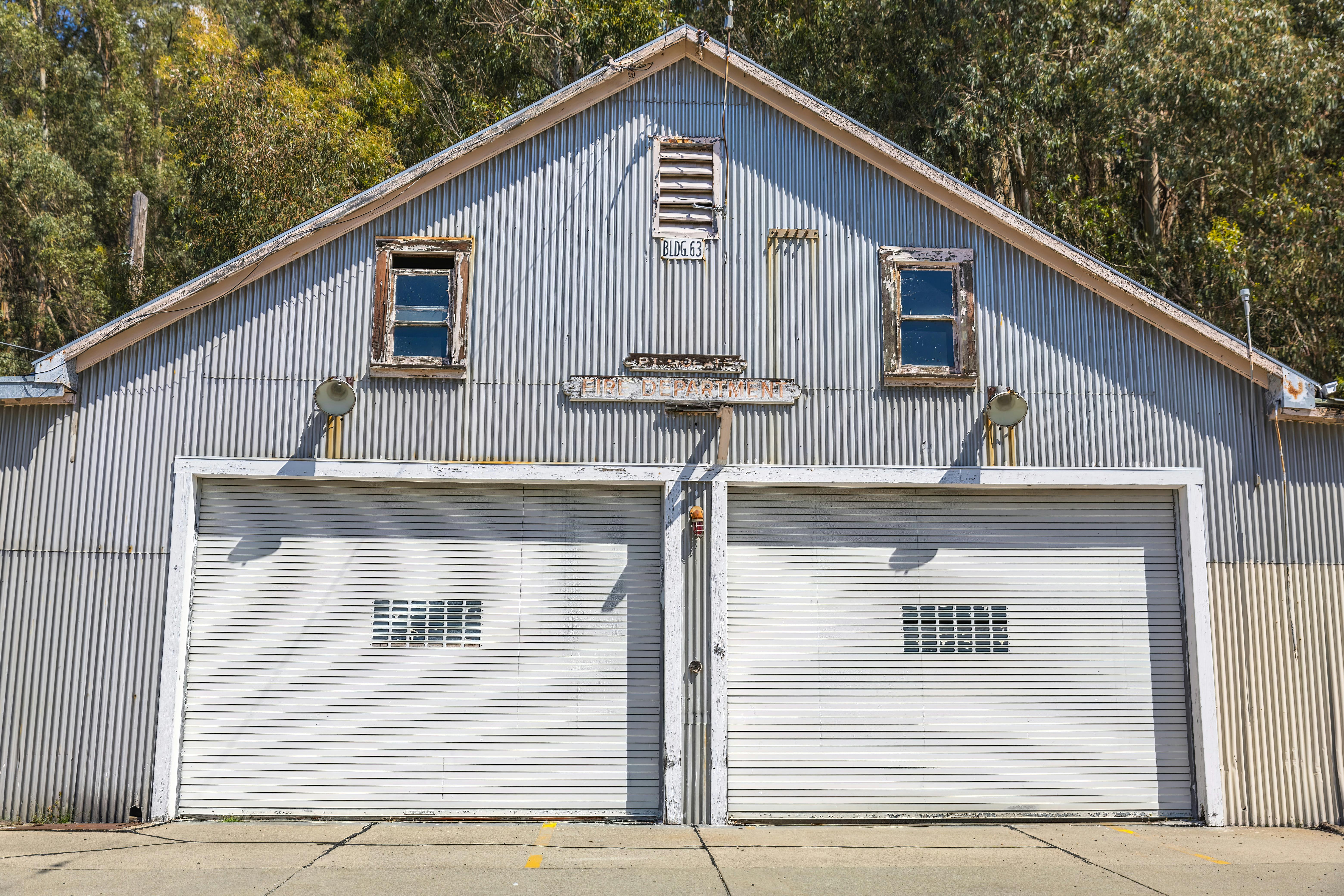 Functional and Stylish: Pole Barn Houses with Garages