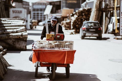 Kostenloses Stock Foto zu behälter, business, gehen