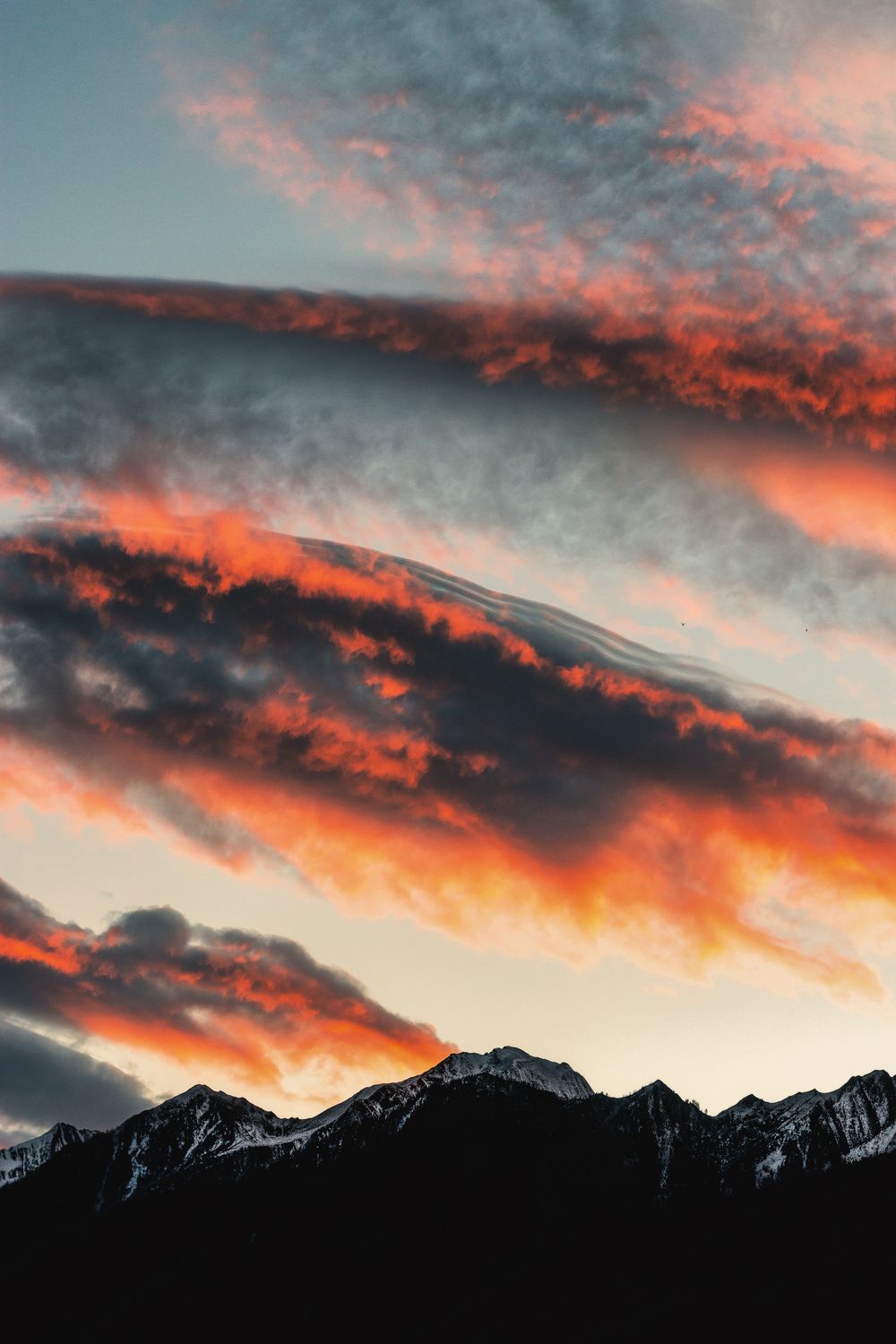 Mountain during Golden Hour · Free Stock Photo
