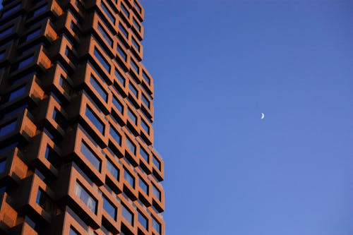 Free stock photo of architecture, crescent moon, glass windows